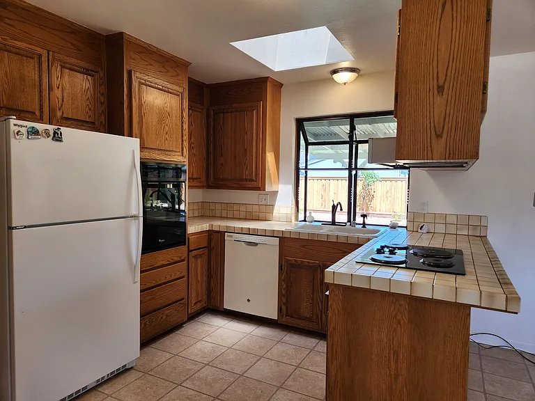 2220 Sartori Dr — Photo 6