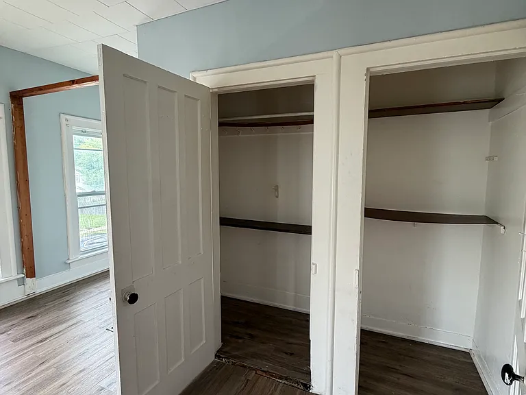 208 Beecher St — Photo 8