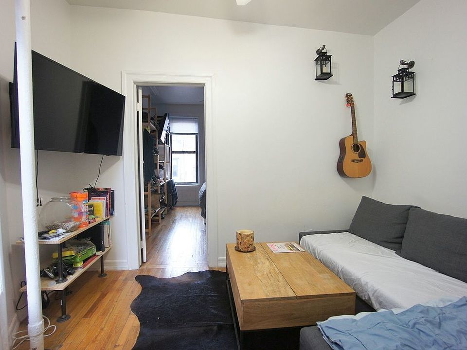 1st image of 330 W 43rd St APT 18
