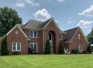 9005 Pembroke Ellis Dr, Bartlett, TN 38133