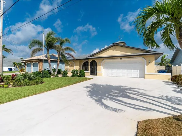 17730 Corallina Dr, Matlacha Isles, FL 33991