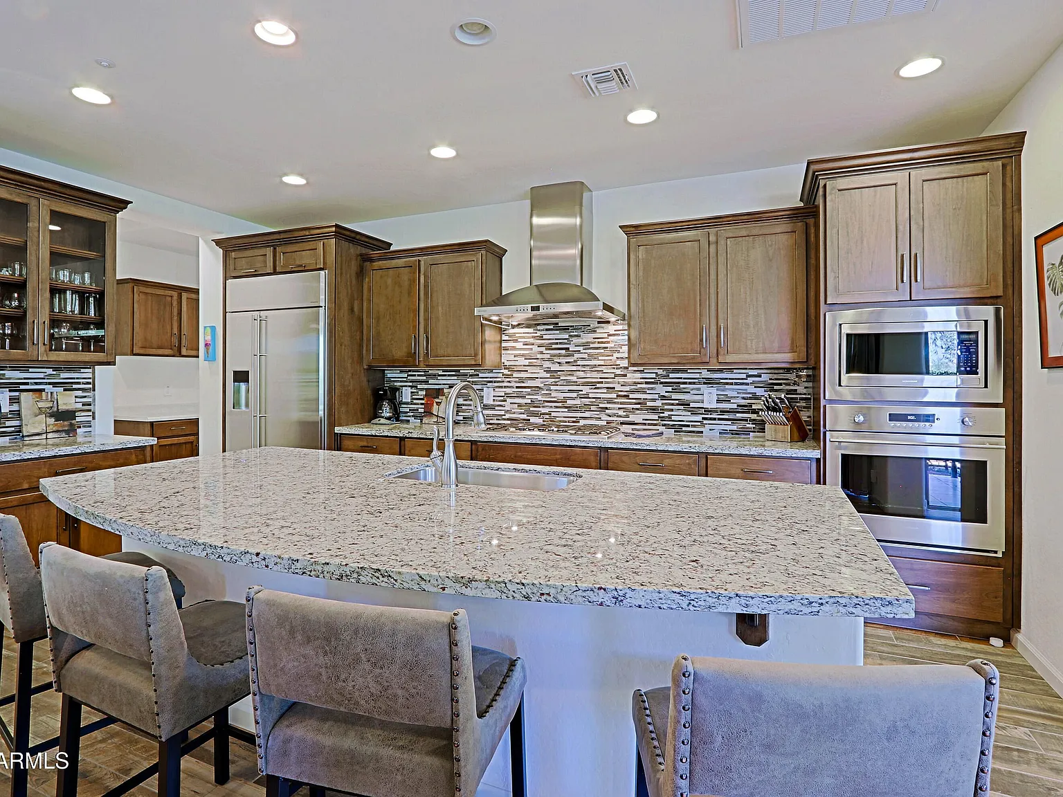 2 bed, 2.0 bath, 1948 sqft, $3,000 — Photo 3