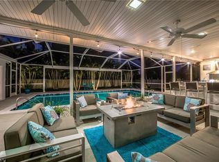 200 Starfish Cir, Fort Myers Beach, FL 33931