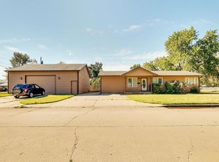 2205 W 32nd St S, Wichita, KS 67217