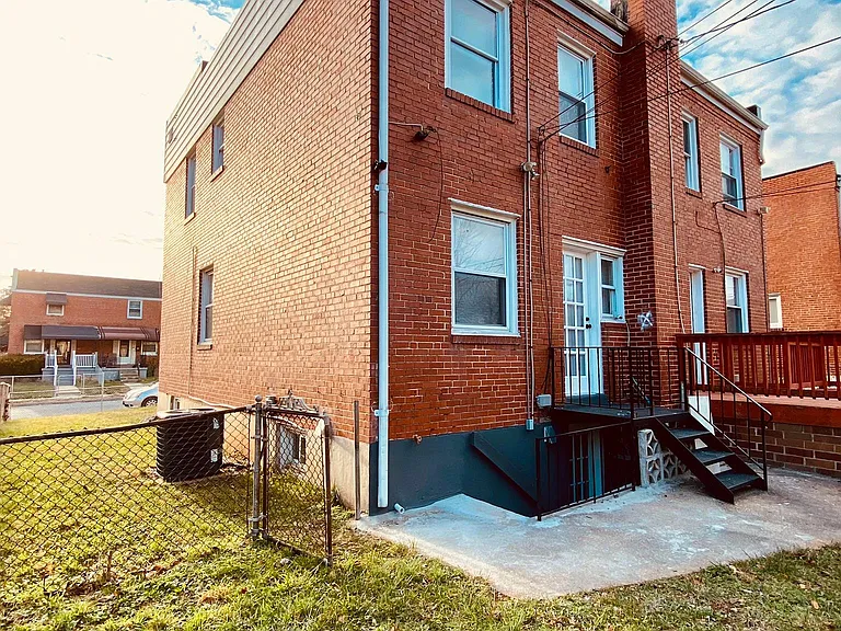 3814 Glenarm Ave — Photo 8