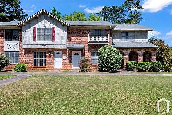 2136 Lynngate Dr #C — Photo 1