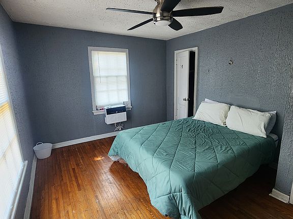 4th image of 2618 Jefferson St