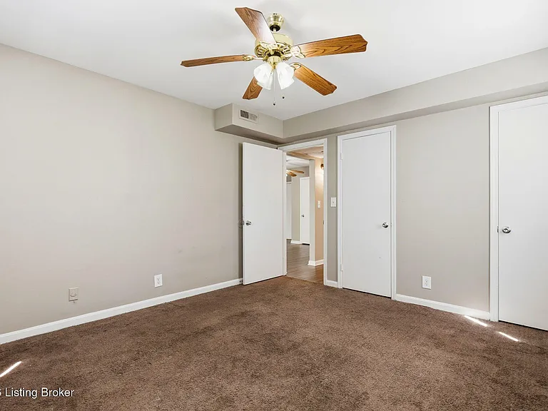 319 Idlewylde Dr #8 — Photo 11