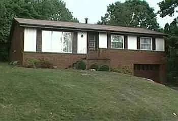 9038 Willoughby Rd photo 1