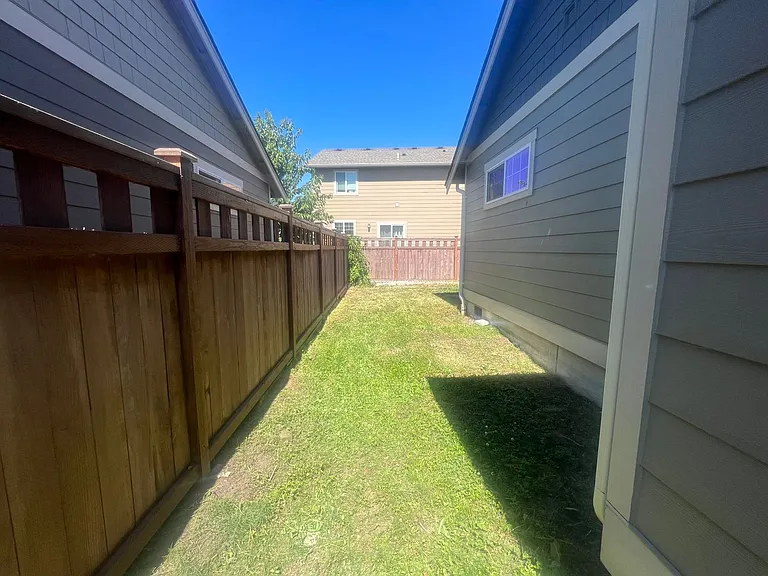 4320 Sumac Ln — Photo 21