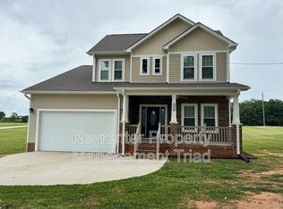 2246 Dean Rd, Kernersville, NC 27284