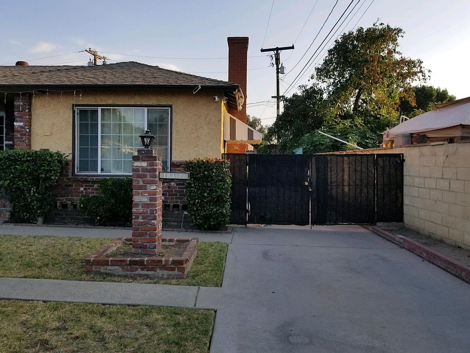 2nd image of 10312 Loch Avon Dr