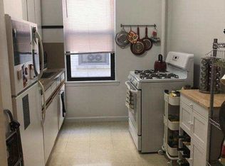 34-35 30th St #2R, Astoria, NY 11106