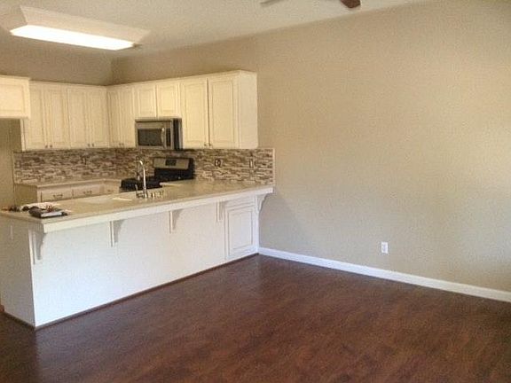 5th image of 9190 N Price Ave