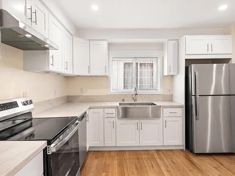 6190 Mesa Ave — Photo 17