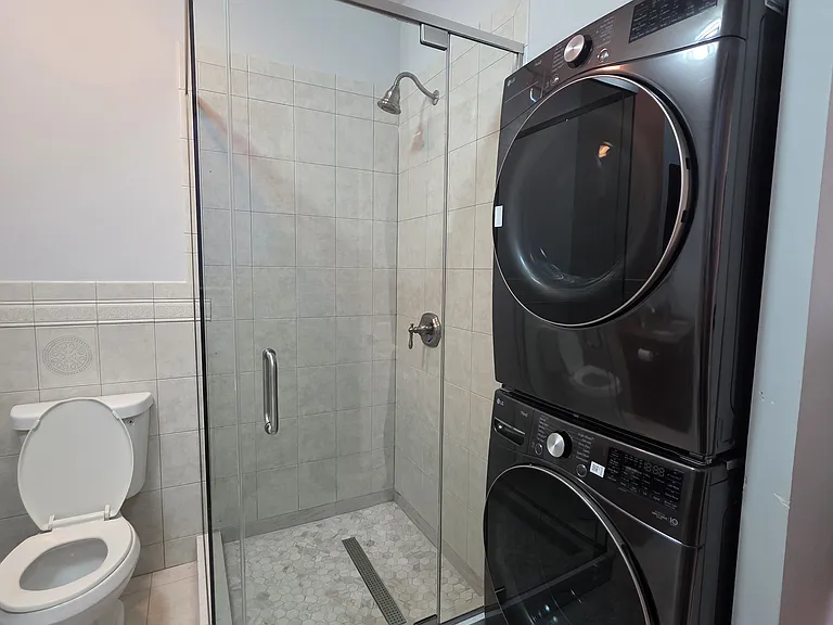 2952 N Gresham Ave #1 — Photo 8
