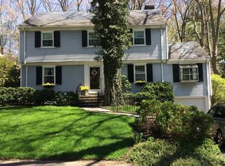 68 Washburn Ave, Wellesley, MA 02481