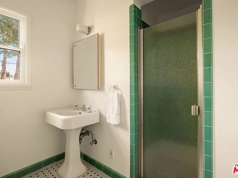 755 Luton Dr — Photo 25