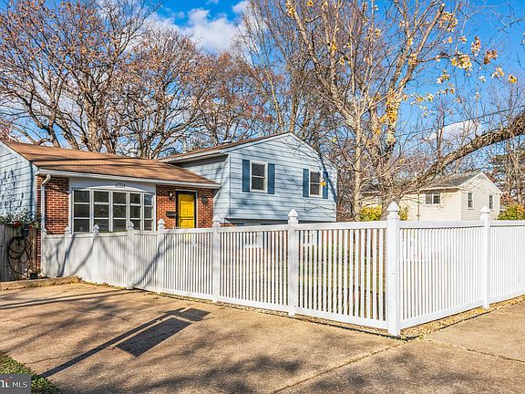 2nd image of 4704 Eaton Pl