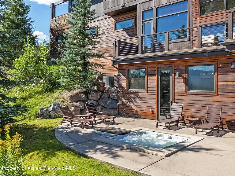 272 Oak Ridge Rd — Photo 44