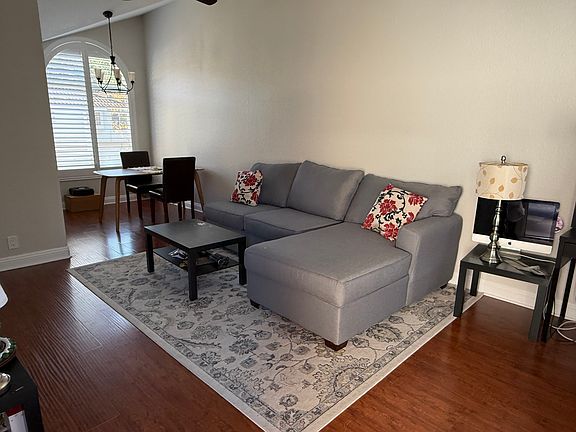 3rd image of 48 Sandpiper Ln