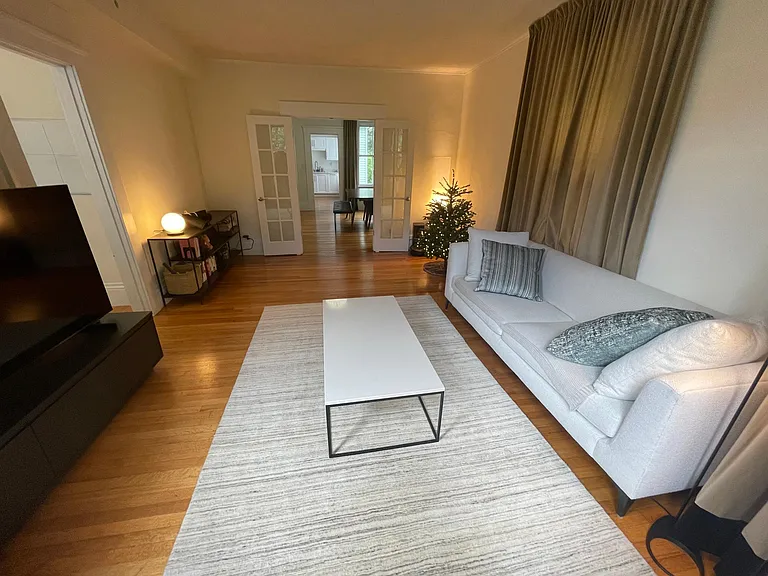23 Essex St #2 — Photo 2
