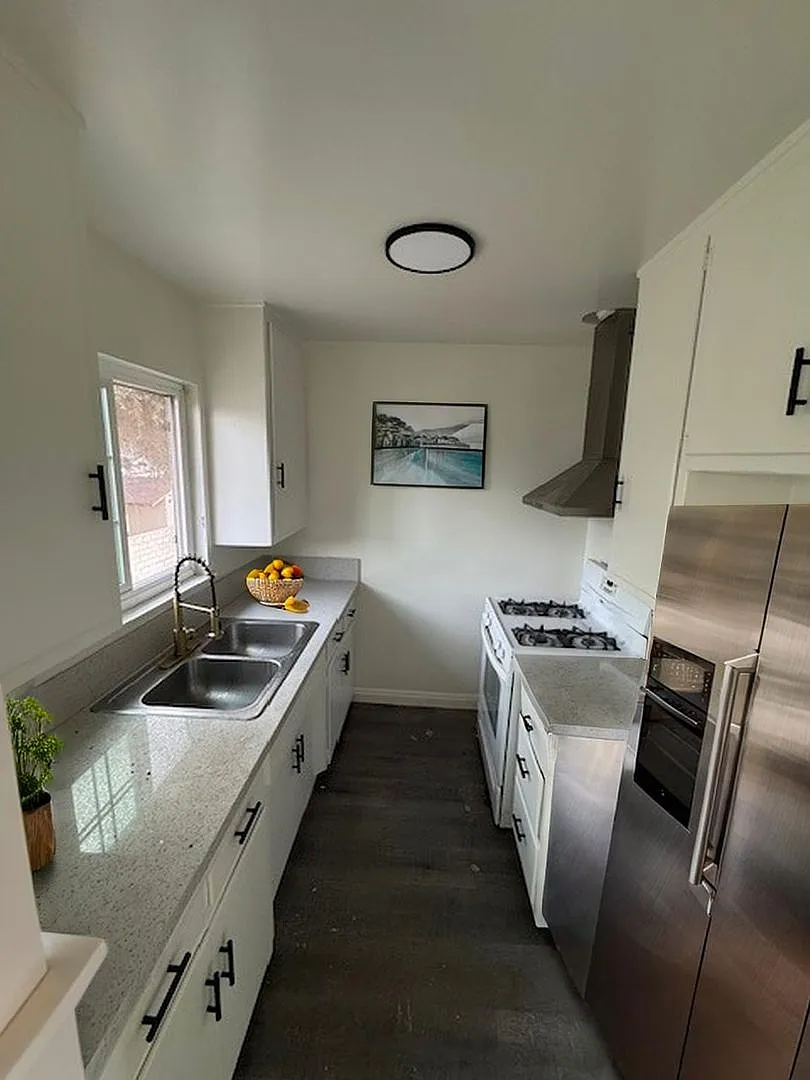 Maureen Drive at Garden Grove — Photo 2