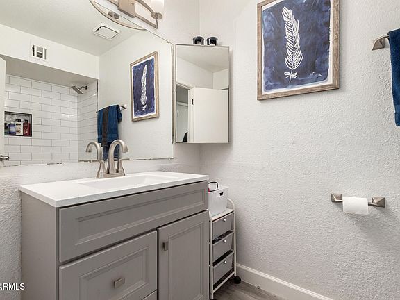 4th image of 3743 W Hartford Avenue