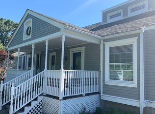 12 Blue Feather Trl, Smithfield, RI 02917