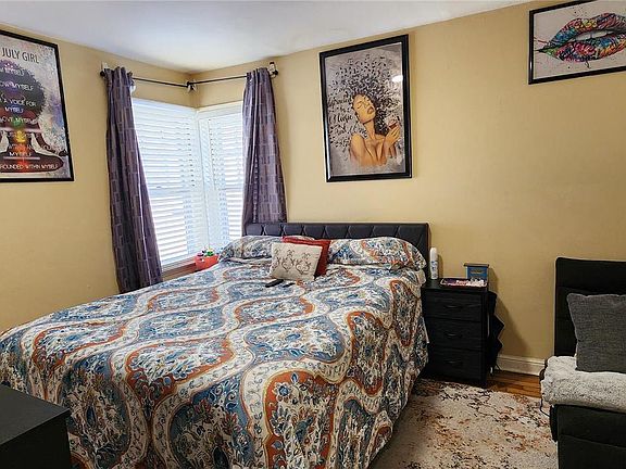 4th image of 7620 Stanwood Dr