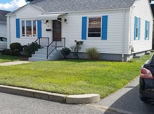 52 Saint Marys Dr, Cranston, RI 02920