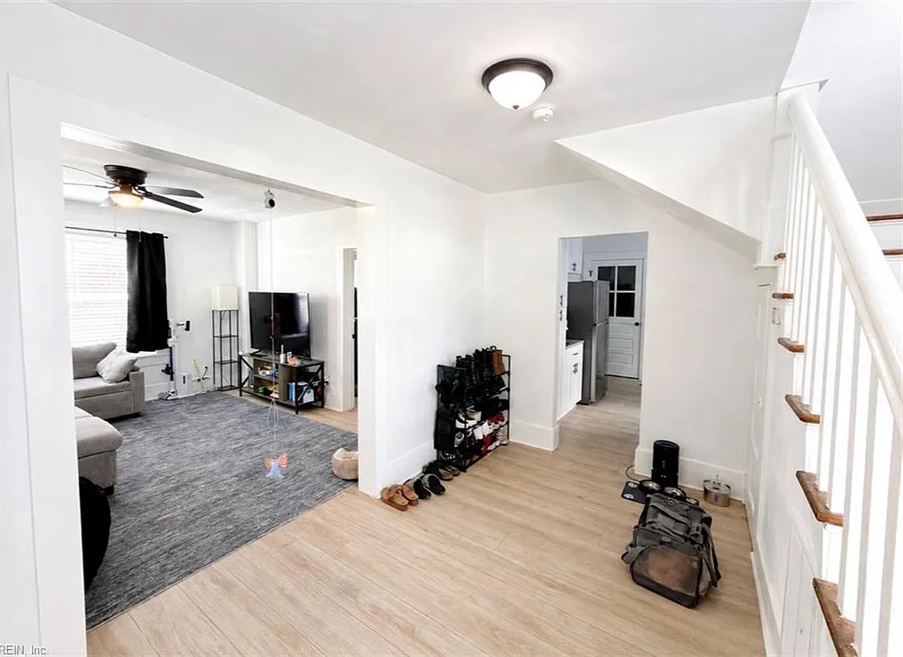 4 bed, 3.5 bath, 1644 sqft, $2,450 — Photo 4