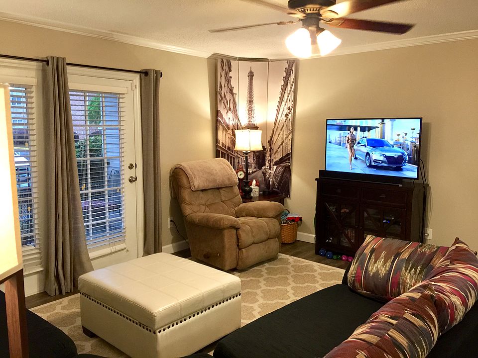 1st image of 120 15th St E APT 107