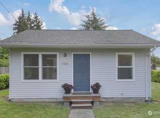 15534 25th Ave NE, Seattle, WA