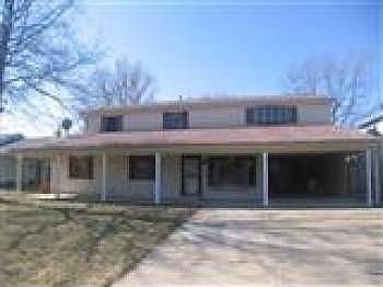 1st image of 918 West Dr