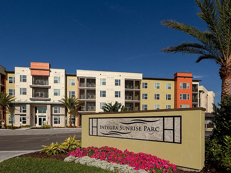 Integra Sunrise Parc — Photo 26