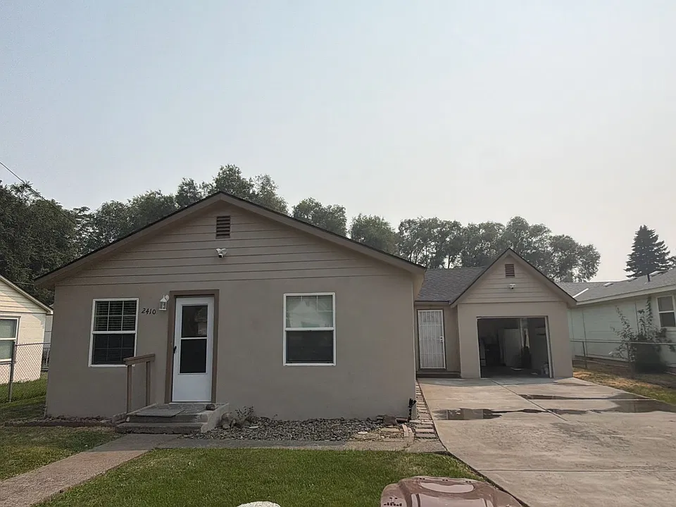 2410 Englewood Ave