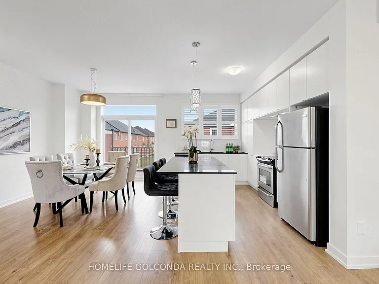 3062 Ernest Appelbe Blvd — Photo 13