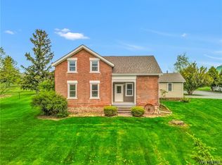 9783 Seaman Rd, Middleport, NY 14105