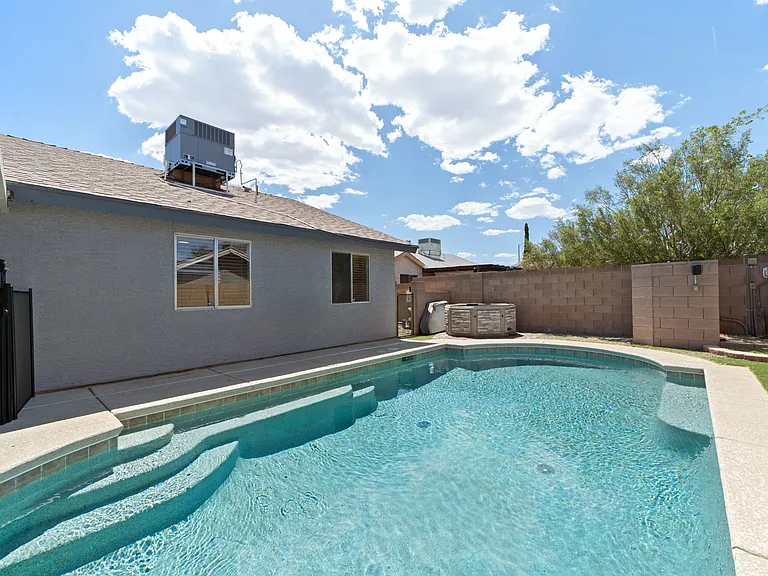329 Wintercress Dr — Photo 31