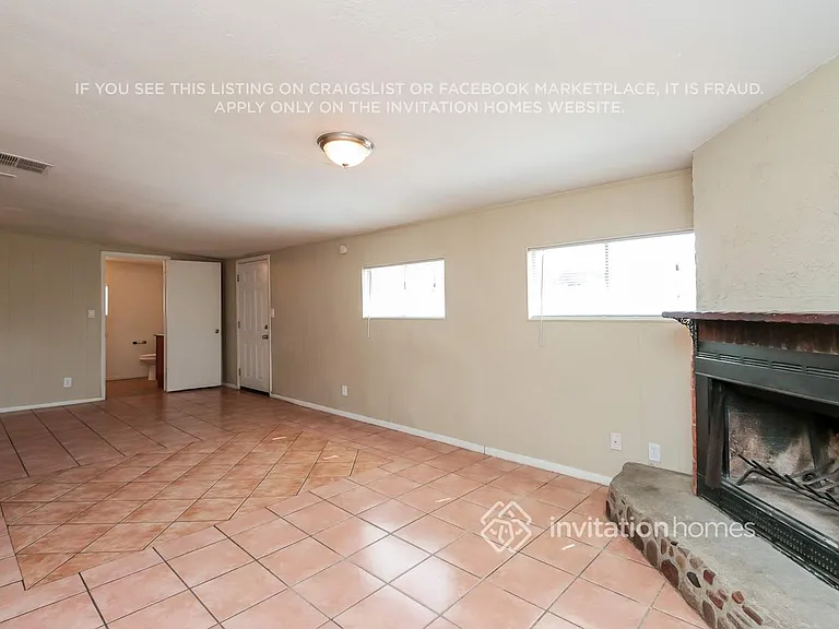 449 S Stewart — Photo 3