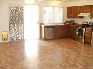 725 W Summit Pl, Chandler, AZ 85225