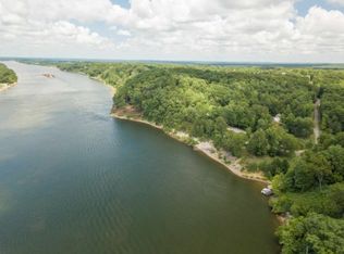 Lion Ln, Savannah, TN 38372