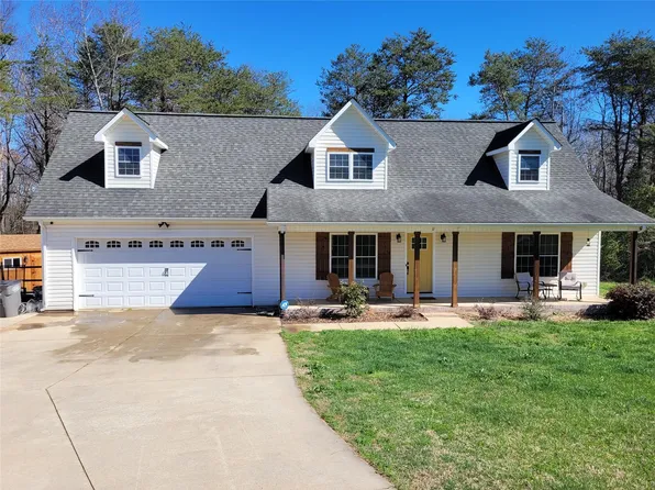 1688 Flag Ln, Vale, NC 28168