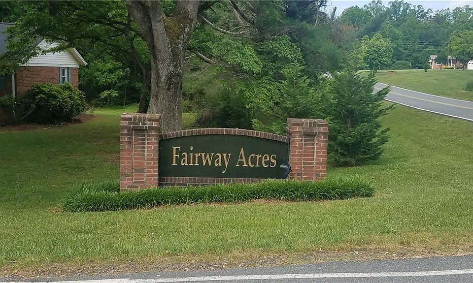 1st image of 1370 Fairway Dr