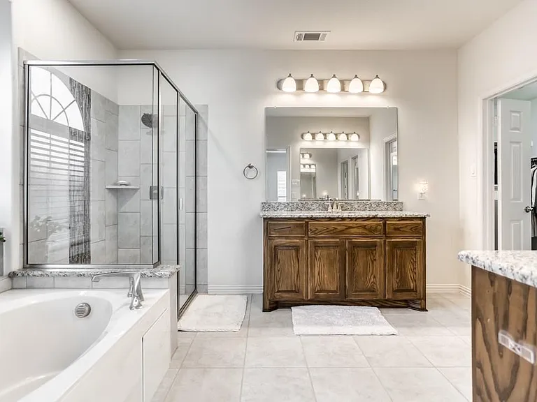 12558 Princess Dr — Photo 18