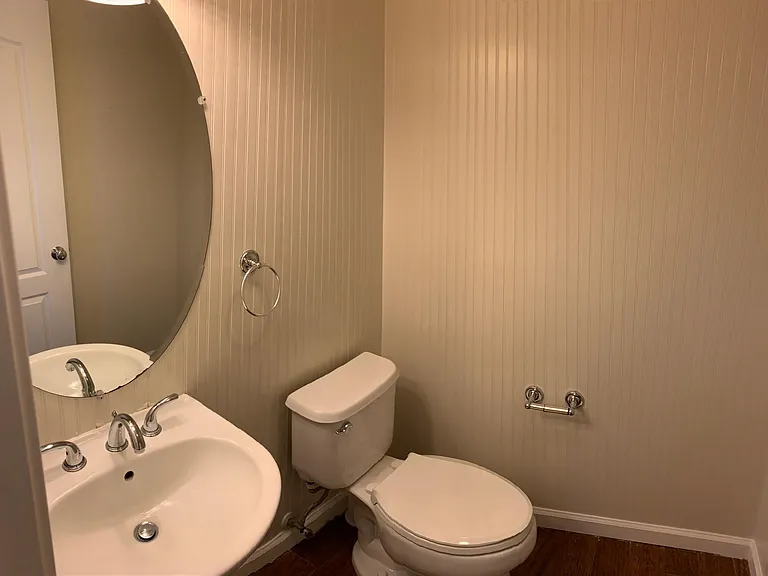 10088 Imperial Ave — Photo 9