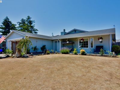 830 Crocker Ave Coos Bay Or 97420 Zillow