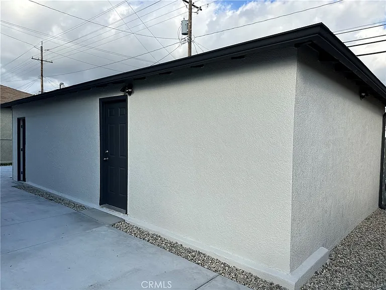 1436 N Hollywood Way #A — Photo 11