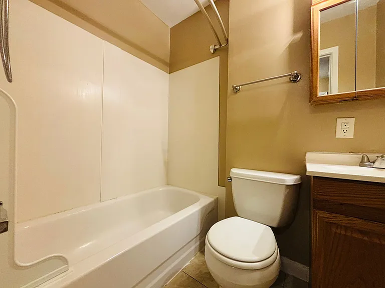 436 Marlington St — Photo 13